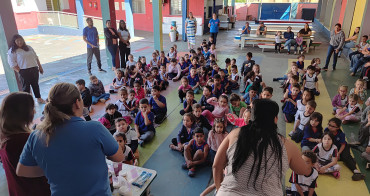 Foto 57: Alunos e usuários recebem orientações sobre prevenção e controle do diabetes 