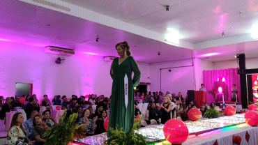 Foto 110: Candidata de Quatá vence Concurso Miss Terceira Idade Regional 2025