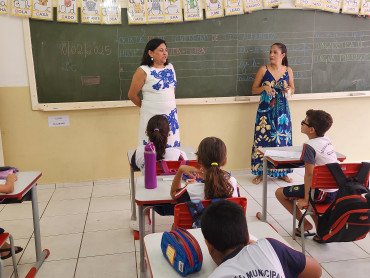 Foto 170: Volta às Aulas em Quatá: Alunos recebem Kit Escolar e Mimo especial