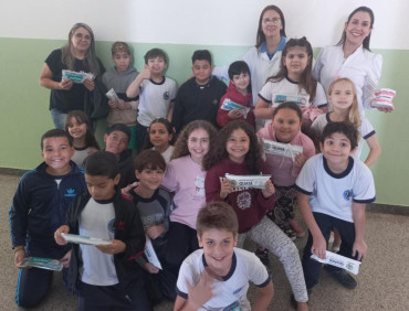 Foto 58: Saúde Bucal vai até as Escolas Municipais e particulares de Quatá