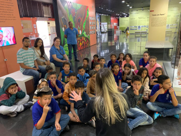 Foto 52: Alunos de Quatá visitam o Museu Índia Vanuíre em Tupã