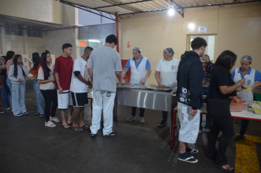Foto 222: Churrasco marca as comemorações alusivas ao Dia das Crianças