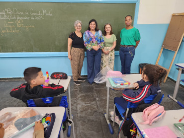 Foto 85: Volta às Aulas em Quatá: Alunos recebem Kit Escolar e Mimo especial