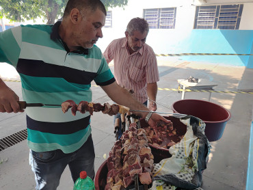 Foto 6: Churrasco marca as comemorações alusivas ao Dia das Crianças