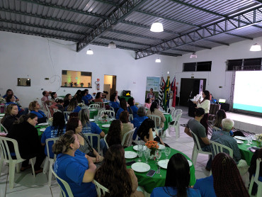 Foto 49: Encontro entre Mulheres da Zona Rural visa empreendedorismo Campo
