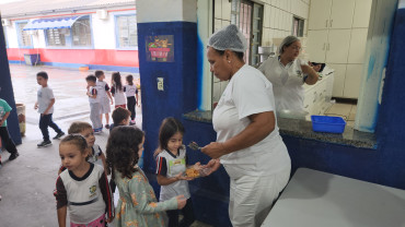 Foto 52: Volta às Aulas em Quatá: Alunos recebem Kit Escolar e Mimo especial