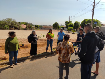Foto 26: Pomar Urbano Comunitário é implantado em Quatá