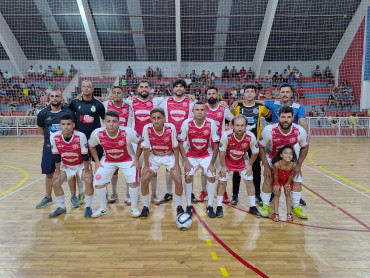 Foto 24: Villa F.C vence nos pênaltis a final do Campeonato de Férias e conquista o título de campeã da competição