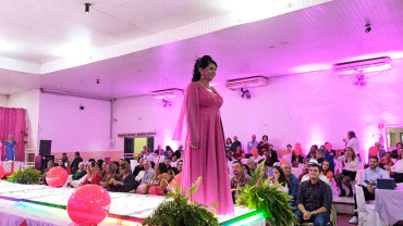 Foto 187: Candidata de Quatá vence Concurso Miss Terceira Idade Regional 2025