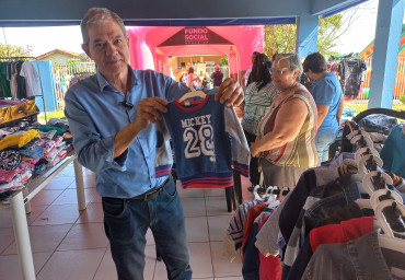 Foto 65: Fundo Social de Solidariedade e Secretaria de Promoção Social realizam Varal Solidário especial de Natal