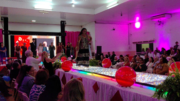 Foto 215: Candidata de Quatá vence Concurso Miss Terceira Idade Regional 2025