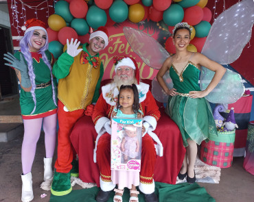 Foto 77: Especial de Natal: entrega de brinquedos