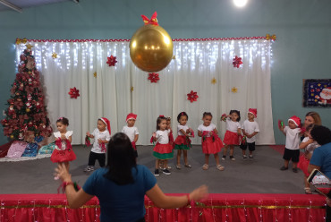 Foto 92: Apresentações de encerramento de final de ano das Creches
