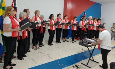 Foto 35: Entrega de certificados marca encerramento de cursos profissionalizantes em Quatá