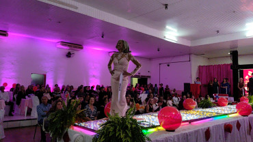 Foto 214: Candidata de Quatá vence Concurso Miss Terceira Idade Regional 2025