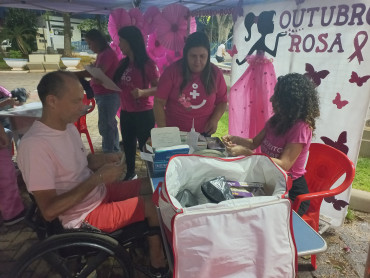 Foto 74: Caminhada e Passeio Ciclístico em prol do Outubro Rosa