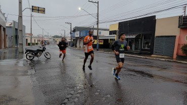 Foto 24: 5ª TVCom Running - Corrida de Pedestres em comemoração ao aniversário de Quatá