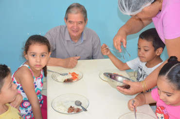 Foto 202: Churrasco marca as comemorações alusivas ao Dia das Crianças