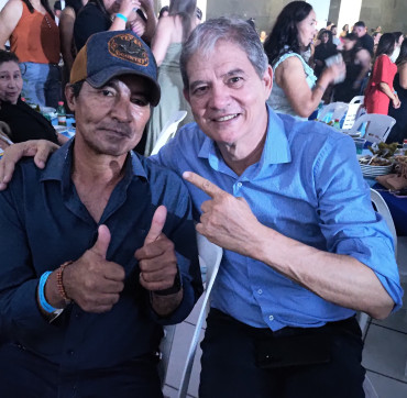 Foto 246: Funcionários Municipais de Quatá são homenageados com festa