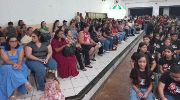 Foto 157: Alunos dos 5º anos de Escolas Municipais recebem certificado do Proerd