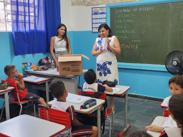 Foto 202: Volta às Aulas em Quatá: Alunos recebem Kit Escolar e Mimo especial