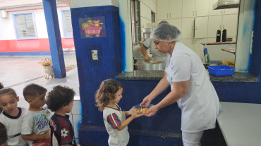 Foto 55: Volta às Aulas em Quatá: Alunos recebem Kit Escolar e Mimo especial