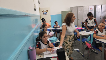 Foto 211: Volta às Aulas em Quatá: Alunos recebem Kit Escolar e Mimo especial