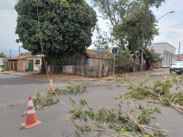 Foto 8: Comunicado Oficial: Temporal em Quatá