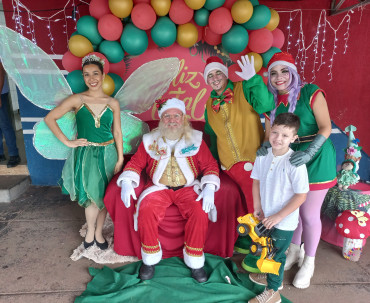 Foto 65: Especial de Natal: entrega de brinquedos