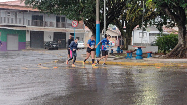 Foto 47: 5ª TVCom Running - Corrida de Pedestres em comemoração ao aniversário de Quatá