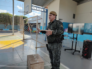 Foto 34: Palestra de conscientização sobre o combate ao tráfico de animais silvestres