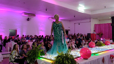 Foto 123: Candidata de Quatá vence Concurso Miss Terceira Idade Regional 2025