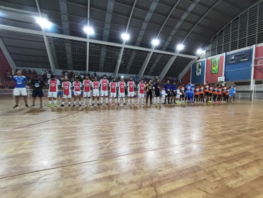 Foto 35: Villa F.C vence nos pênaltis a final do Campeonato de Férias e conquista o título de campeã da competição