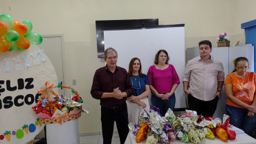 Foto 28: Entrega de Ovos de Páscoa 2025