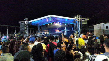 Foto 164: Julinão Caipira atrai centenas de pessoas