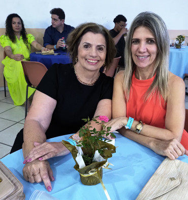 Foto 161: Funcionários Municipais de Quatá são homenageados com festa