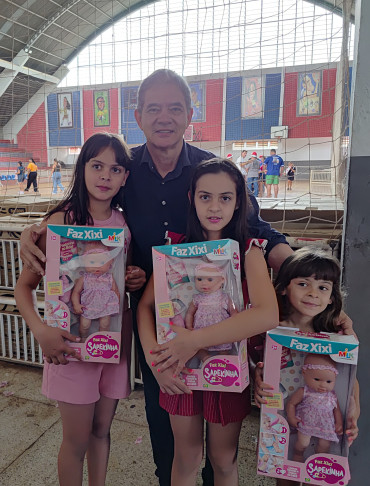 Foto 148: Especial de Natal: entrega de brinquedos