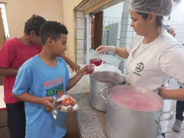 Foto 119: Churrasco marca as comemorações alusivas ao Dia das Crianças
