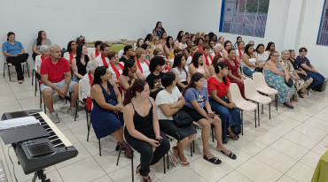 Foto 9: Entrega de certificados marca encerramento de cursos profissionalizantes em Quatá