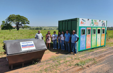 Foto 2: Implantação de caçamba e Ecoponto na Zona Rural