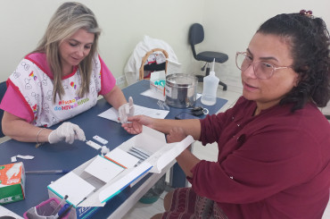 Foto 7: Funcionários de Escolas e Creches recebem ações de prevenção do Outubro Rosa