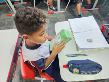 Foto 204: Volta às Aulas em Quatá: Alunos recebem Kit Escolar e Mimo especial