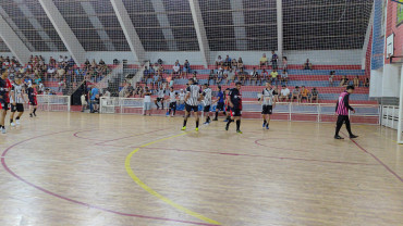 Foto 33: Villa F.C vence nos pênaltis a final do Campeonato de Férias e conquista o título de campeã da competição