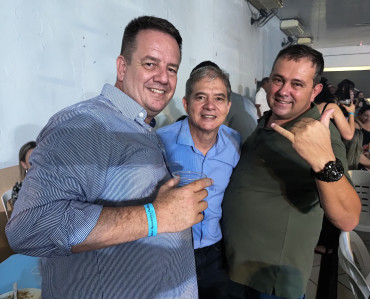 Foto 265: Funcionários Municipais de Quatá são homenageados com festa