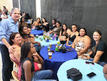 Foto 61: Funcionários Municipais de Quatá são homenageados com festa