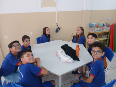 Foto 15: Alunos de Quatá participam do RoboMakerFest 2025 com projetos inovadores de Robótica 