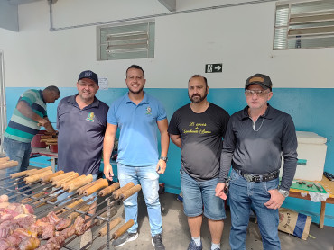 Foto 9: Churrasco marca as comemorações alusivas ao Dia das Crianças