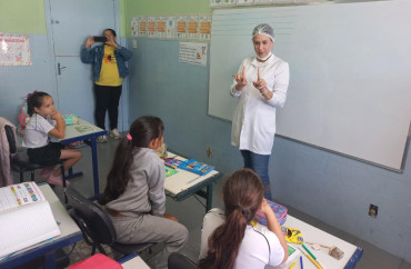 Foto 20: Saúde Bucal vai até as Escolas Municipais e particulares de Quatá