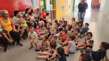 Foto 101: Volta às Aulas em Quatá: Alunos recebem Kit Escolar e Mimo especial