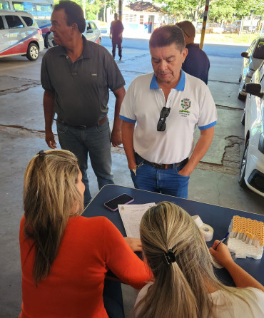 Foto 21: Campanha Novembro Azul: Saúde realiza exames em Funcionários Municipais